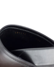 Load image into Gallery viewer, Gucci Horsebit Mule Right Serial Code