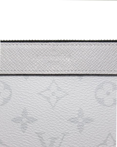 Louis Vuitton Discovery Pochette White PM Stamp Details 