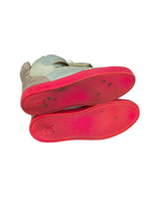 Load image into Gallery viewer, Louis Vuitton Kanye West Patchwork Jaspers LV 10 bottom