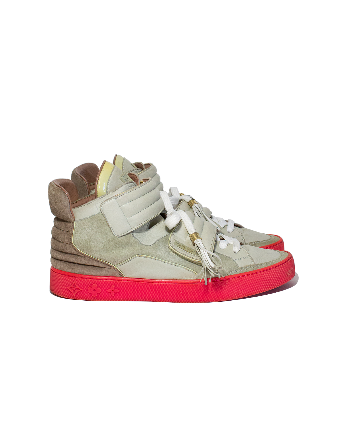 Sold at Auction: Louis Vuitton, Louis VUITTON JASPER / collaboration KANYE  WEST Paire de baskets montantes en cuir gris clair, cuir retourné gris  Semelle en élastom