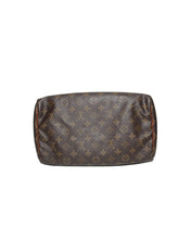 Load image into Gallery viewer, Vintage Louis Vuitton Speedy Handbag 30 V.I. 0951 Bottom