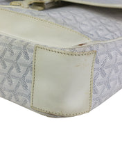 Load image into Gallery viewer, Goyard Grand Bleu MM White Side Bag Right Corner
