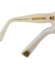 Load image into Gallery viewer, Louis Vuitton Paris Bindi Sunglasses White 2006 Brand Stamp 