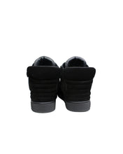 Load image into Gallery viewer, Louis Vuitton Kanye West Black Jaspers Size LV 7 Back