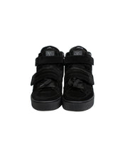 Load image into Gallery viewer, Louis Vuitton Kanye West Black Jaspers Size LV 7 Front 