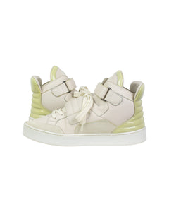Louis Vuitton Kanye West Creme Jaspers LV 5.5 Right Inside View 