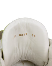 Load image into Gallery viewer, Louis Vuitton Kanye West Creme Jaspers LV 5.5 Serial Code G00079