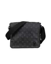 Load image into Gallery viewer, Louis Vuitton District Messenger Black Side Bag