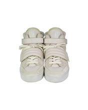 Load image into Gallery viewer, Louis Vuitton Kanye West Creme Jaspers Size LV 8.5 Front 
