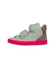 Load image into Gallery viewer, Louis Vuitton Kanye West Patchwork Jaspers LV 6.5 Left Side 