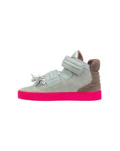 Load image into Gallery viewer, Louis Vuitton Kanye West Patchwork Jasper Size LV 7.5 Paris Right Inside