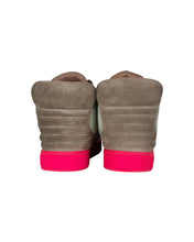 Load image into Gallery viewer, Louis Vuitton Kanye West Patchwork Jaspers Size LV 10 Back