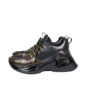 Load image into Gallery viewer, Louis Vuitton Run Away Pulse Sneaker Left Side 