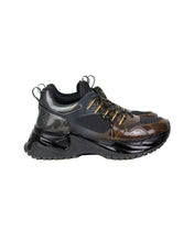 Load image into Gallery viewer, Louis Vuitton Run Away Pulse Sneaker 